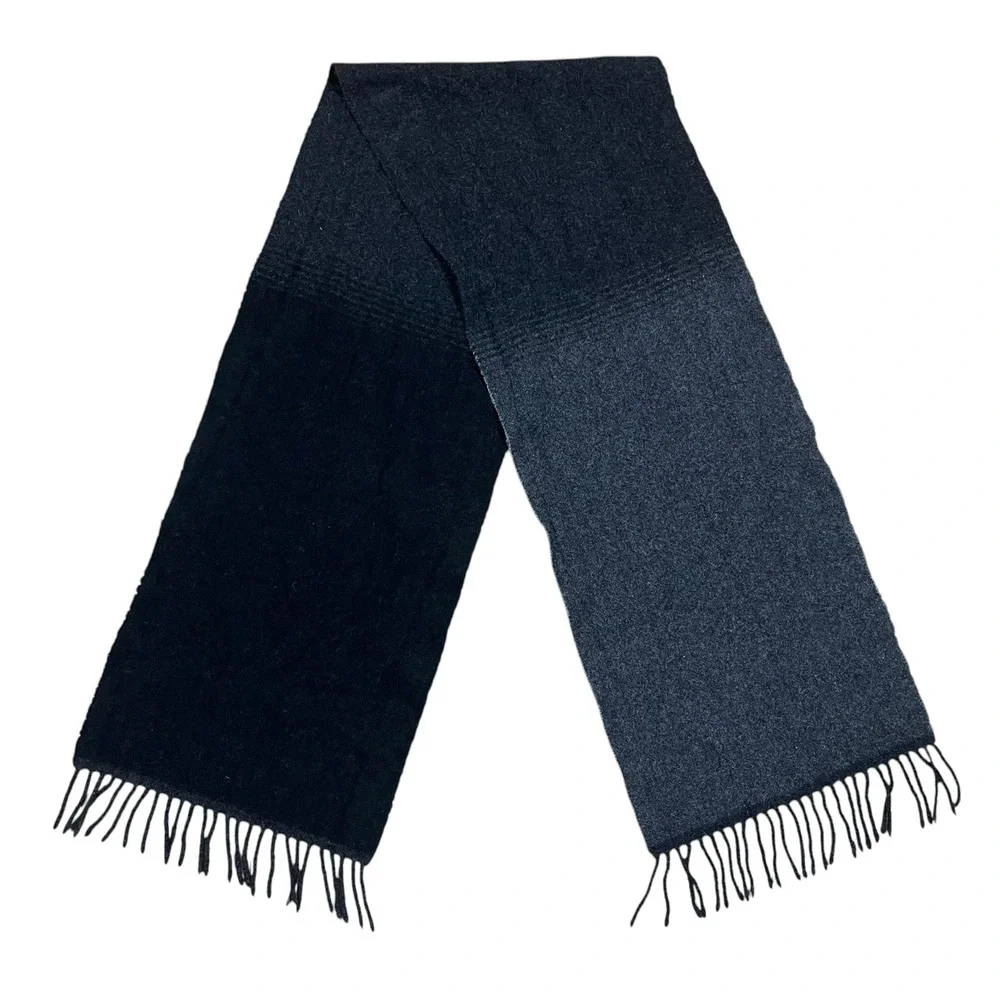 100% Merino Wool Knit Rectangular Fring Scarf Black Grey Ombre